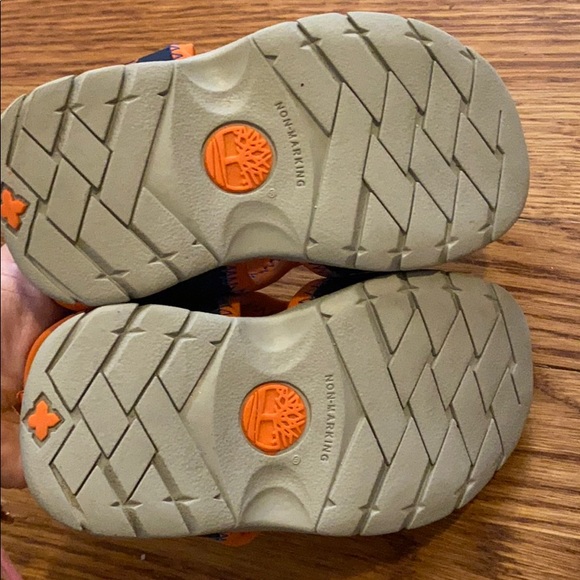 Like new Timberland water shoe sandal - Picture 4 of 6